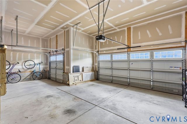 9284 Janeway Dr, Mechanicsville, VA 23116