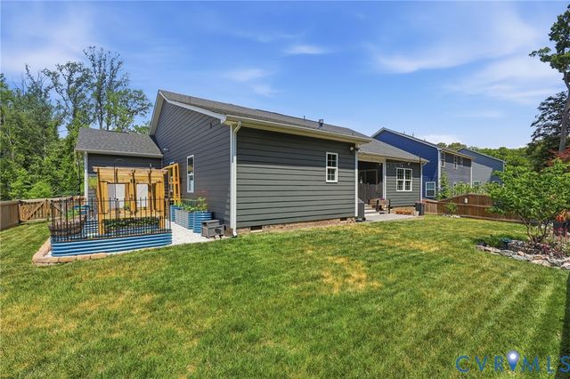 9284 Janeway Dr, Mechanicsville, VA 23116