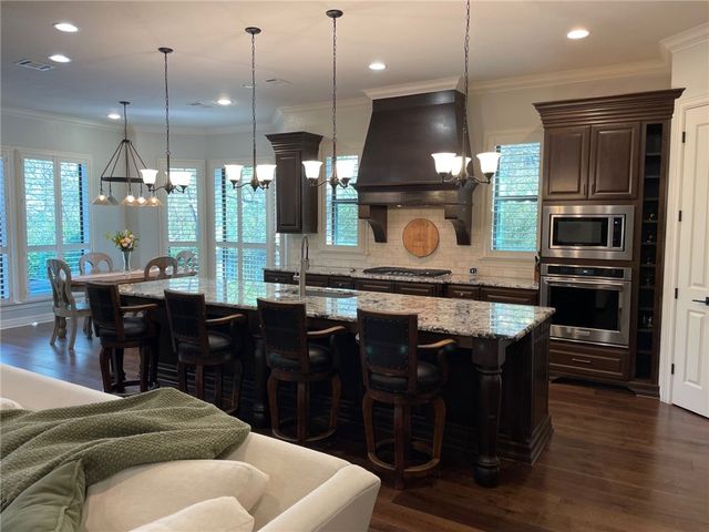 3211 Pinyon Creek Drive, Bryan, TX 77807