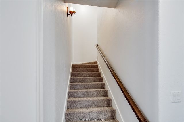 3211 Pinyon Creek Drive, Bryan, TX 77807