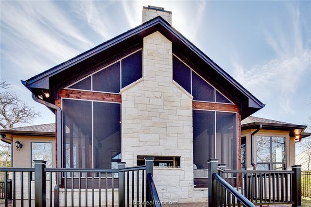 3211 Pinyon Creek Drive, Bryan, TX 77807