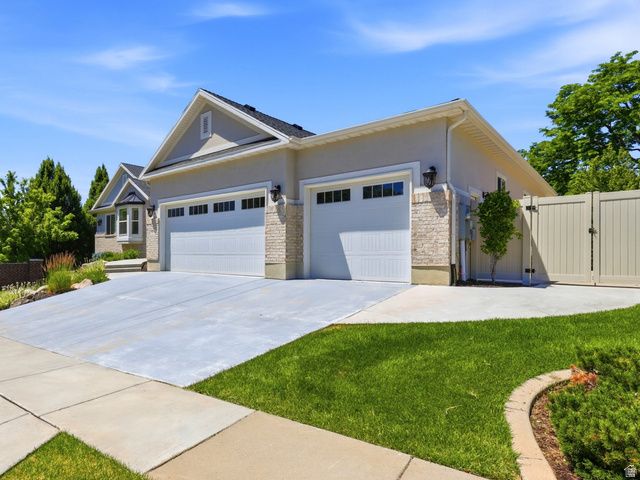 5575 S 1350 E, South Ogden, UT 84403