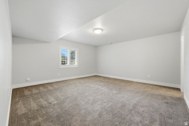 5575 S 1350 E, South Ogden, UT 84403