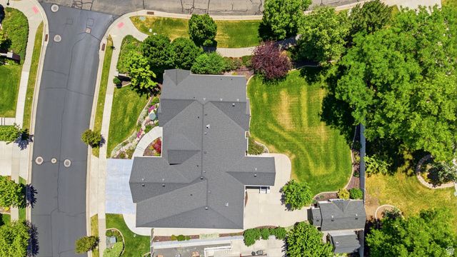 5575 S 1350 E, South Ogden, UT 84403