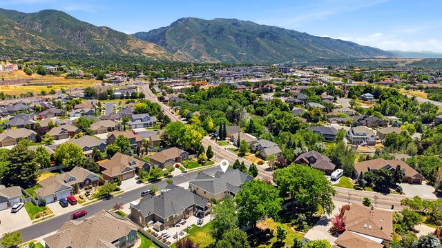 5575 S 1350 E, South Ogden, UT 84403