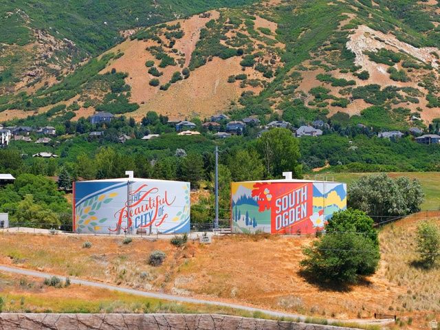 5575 S 1350 E, South Ogden, UT 84403