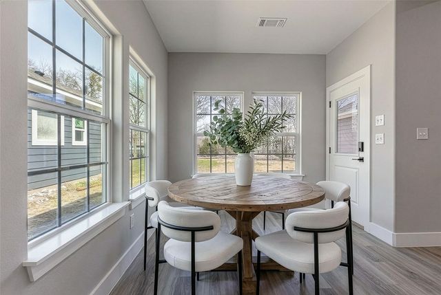 1219 S Montgomery Street, Sherman, TX 75090