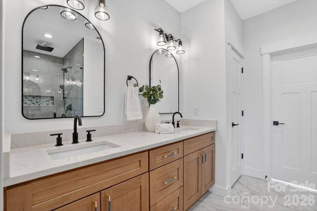 6 Woodchuck Cove Way, Alexander, NC 28701