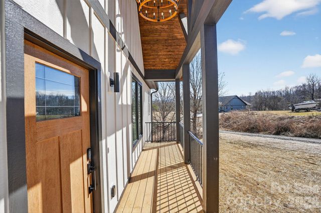 6 Woodchuck Cove Way, Alexander, NC 28701