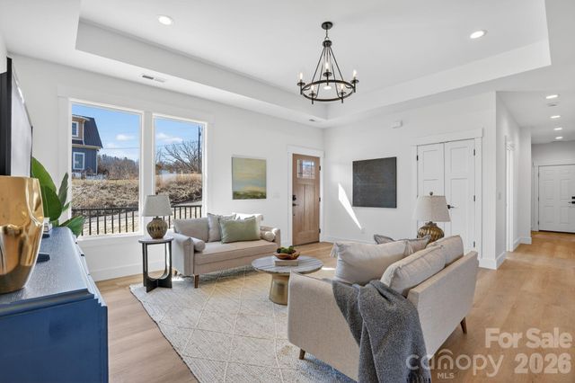 6 Woodchuck Cove Way, Alexander, NC 28701