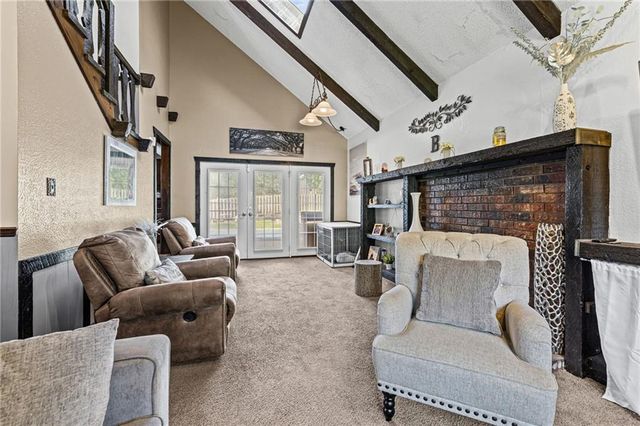 12420 Cambridge Avenue, Grandview, MO 64030
