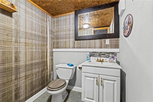12420 Cambridge Avenue, Grandview, MO 64030