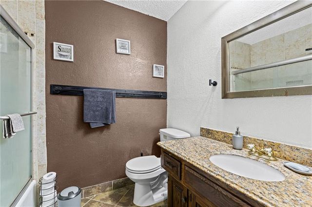 12420 Cambridge Avenue, Grandview, MO 64030
