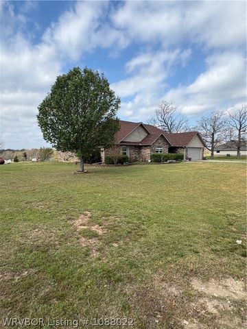 106 Ranch Lane, Wister, OK 74966