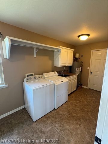 106 Ranch Lane, Wister, OK 74966