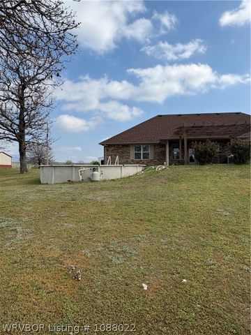 106 Ranch Lane, Wister, OK 74966