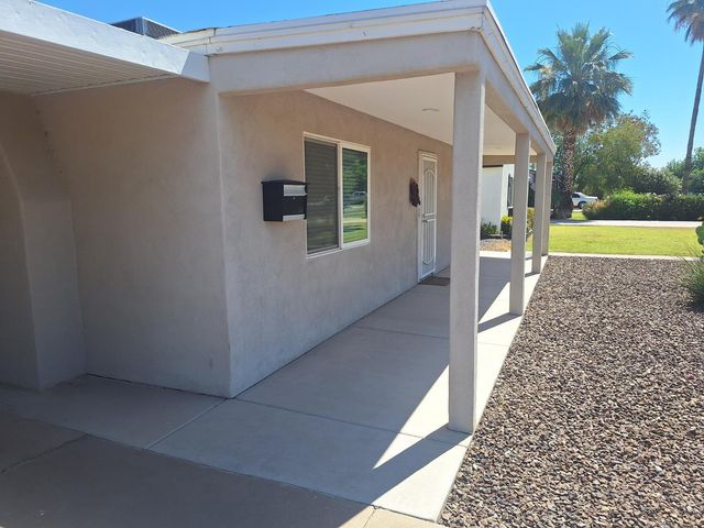 1748 W Glenrosa Avenue, Phoenix, AZ 85015