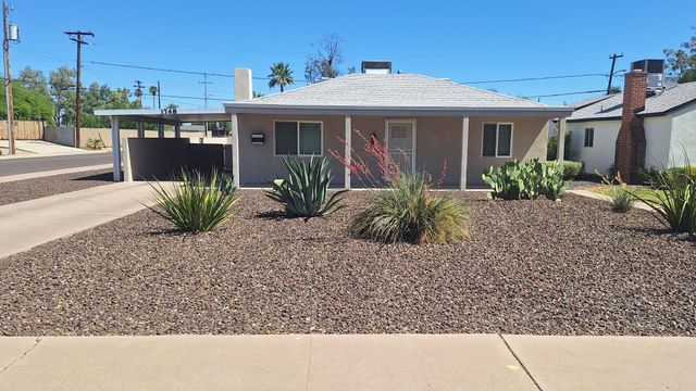 1748 W Glenrosa Avenue, Phoenix, AZ 85015