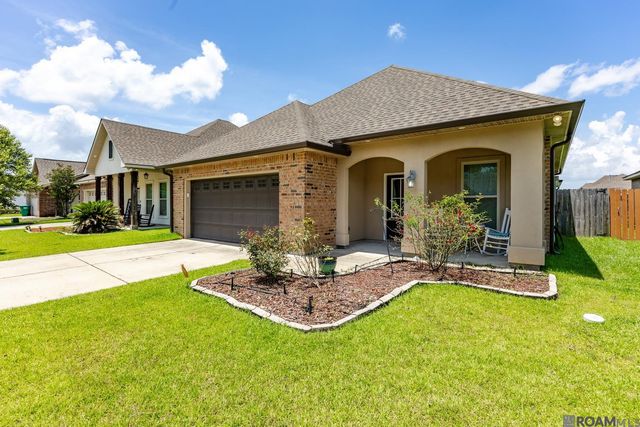 4734 Belle Vue Dr, Addis, LA 70710