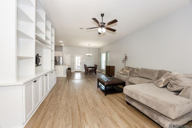 4734 Belle Vue Dr, Addis, LA 70710