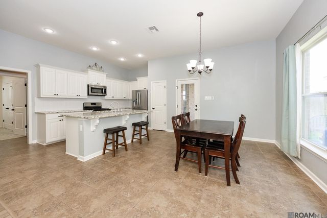 4734 Belle Vue Dr, Addis, LA 70710