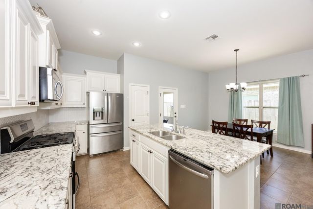 4734 Belle Vue Dr, Addis, LA 70710