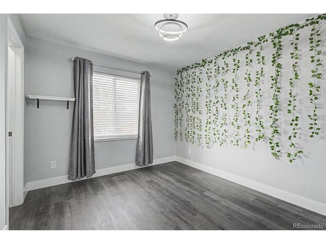 2233 70th Ave, Greeley, CO 80634