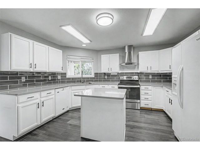 2233 70th Ave, Greeley, CO 80634