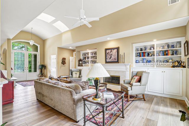 9 Clearwater Ln, Hilton Head Island, SC 29926