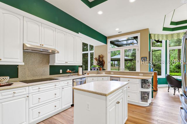 9 Clearwater Ln, Hilton Head Island, SC 29926