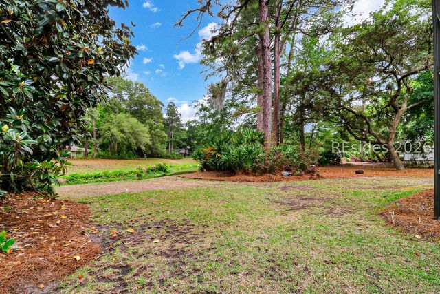 9 Clearwater Ln, Hilton Head Island, SC 29926