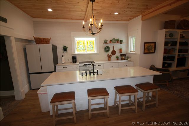 1024 E Lee Avenue, Sapulpa, OK 74066