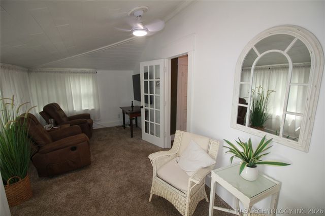 1024 E Lee Avenue, Sapulpa, OK 74066