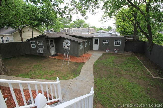 1024 E Lee Avenue, Sapulpa, OK 74066