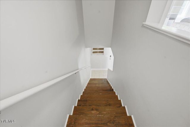 2201 Cherokee Road Apt 16, Johnson City, TN 37604