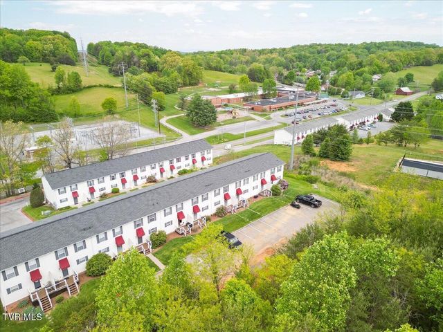 2201 Cherokee Road Apt 16, Johnson City, TN 37604