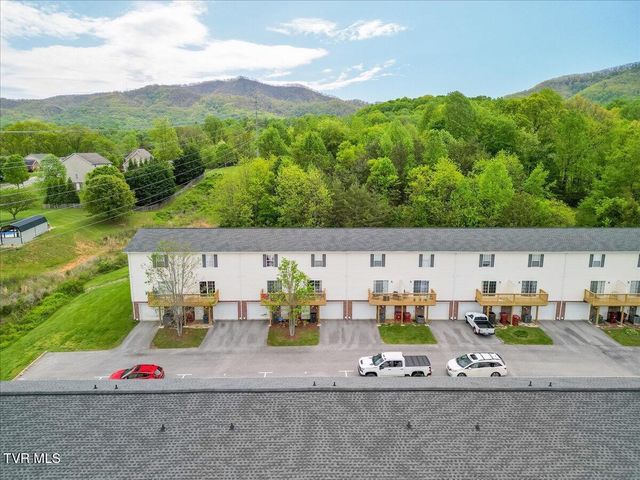 2201 Cherokee Road Apt 16, Johnson City, TN 37604