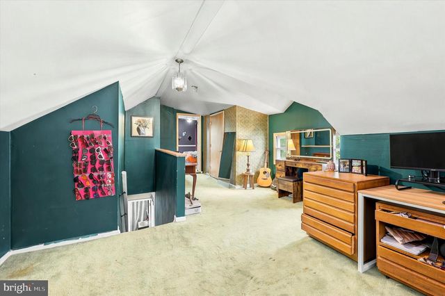 534 BUTTONWOOD AVE, Maple Shade, NJ 08052
