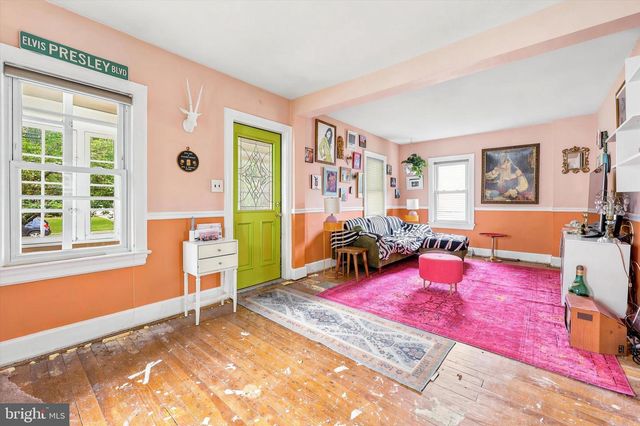 534 BUTTONWOOD AVE, Maple Shade, NJ 08052