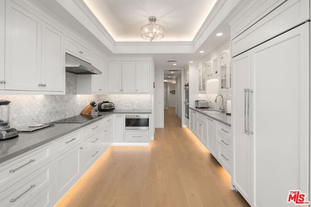 300 N Swall Drive 354, Beverly Hills, CA 90211