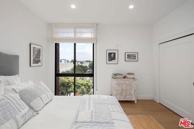 300 N Swall Drive 354, Beverly Hills, CA 90211