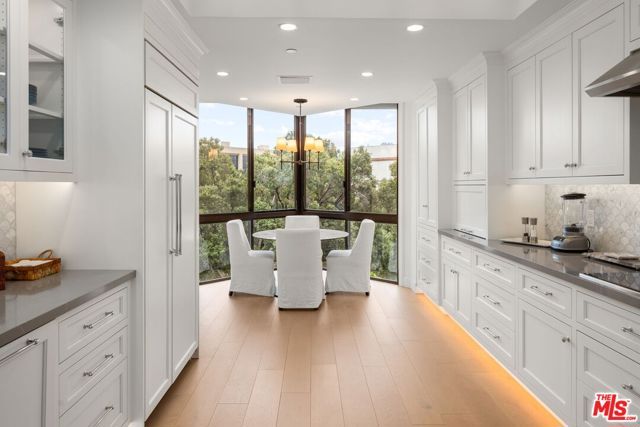 300 N Swall Drive 354, Beverly Hills, CA 90211