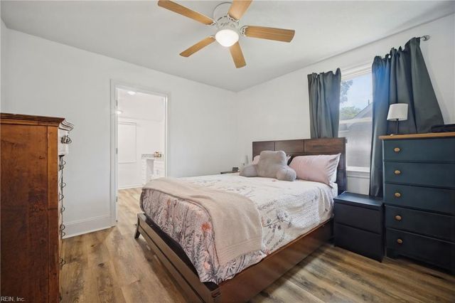 302 Plover DR, Portsmouth, VA 23704