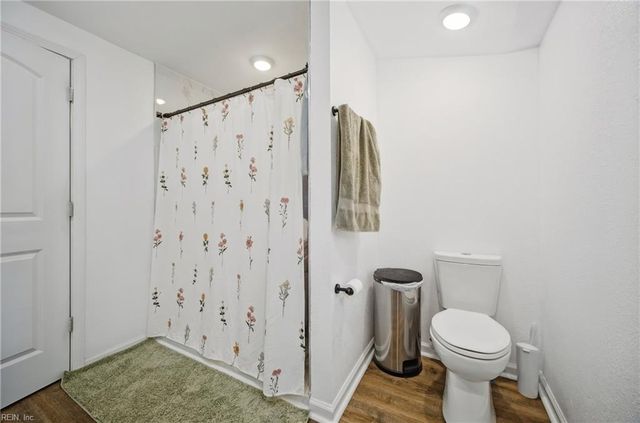 302 Plover DR, Portsmouth, VA 23704