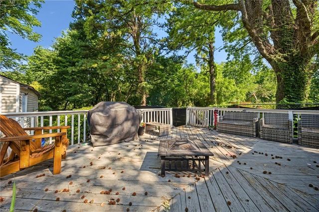 302 Plover DR, Portsmouth, VA 23704