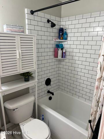 1318 Hunters Road, New Bern, NC 28562