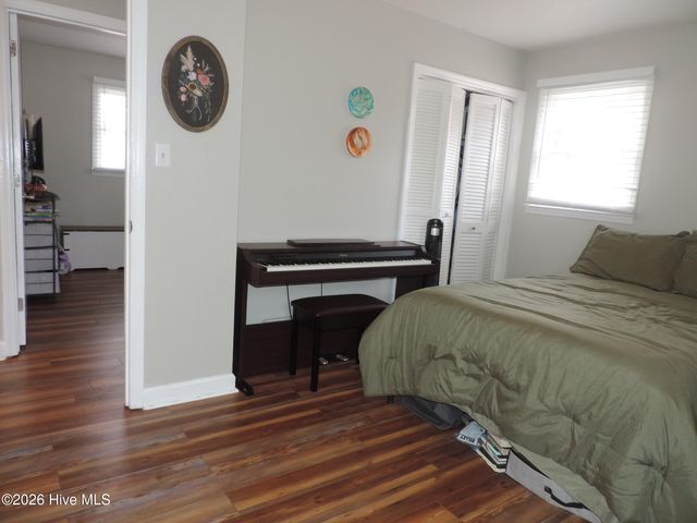 1318 Hunters Road, New Bern, NC 28562