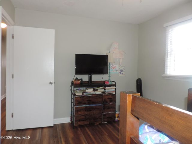 1318 Hunters Road, New Bern, NC 28562