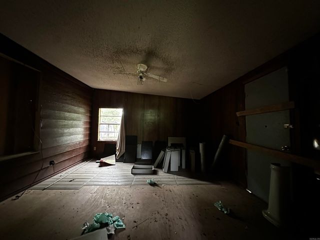 6102 Bullock St, Pine Bluff, AR 71602