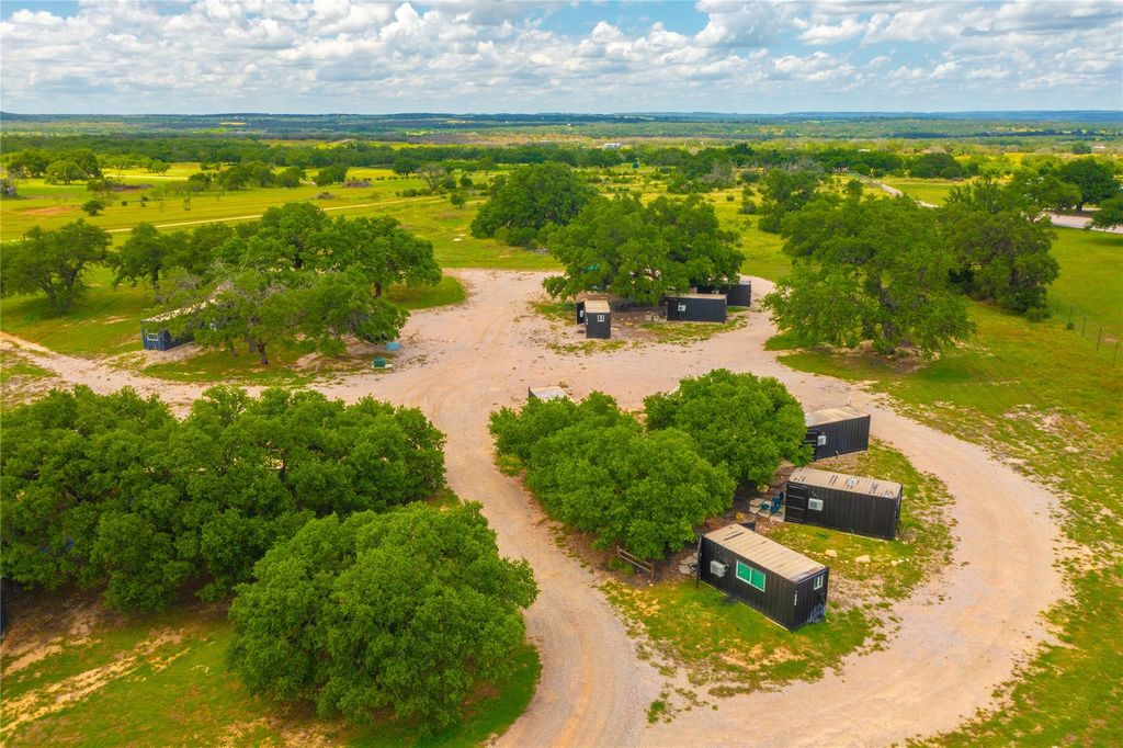8502 E Us 290, Johnson City, TX 78636